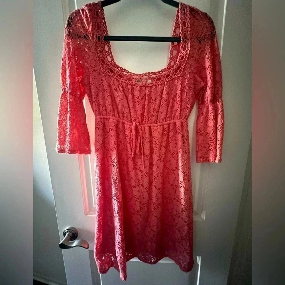 Laundry by Design Coral Lace Mini Dress w Scoop Neck and Bell Sleeves-XS